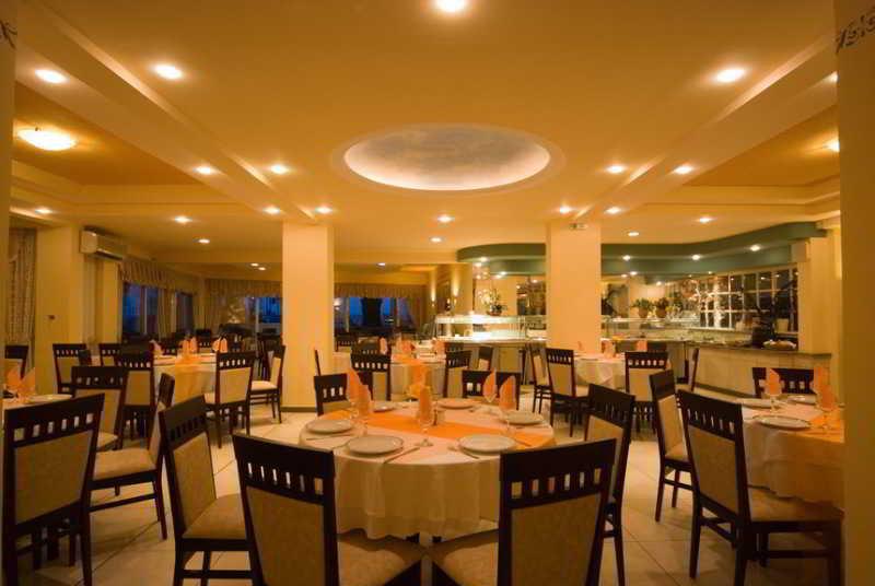 Potamaki Beach Hotel Benitses  Exterior photo
