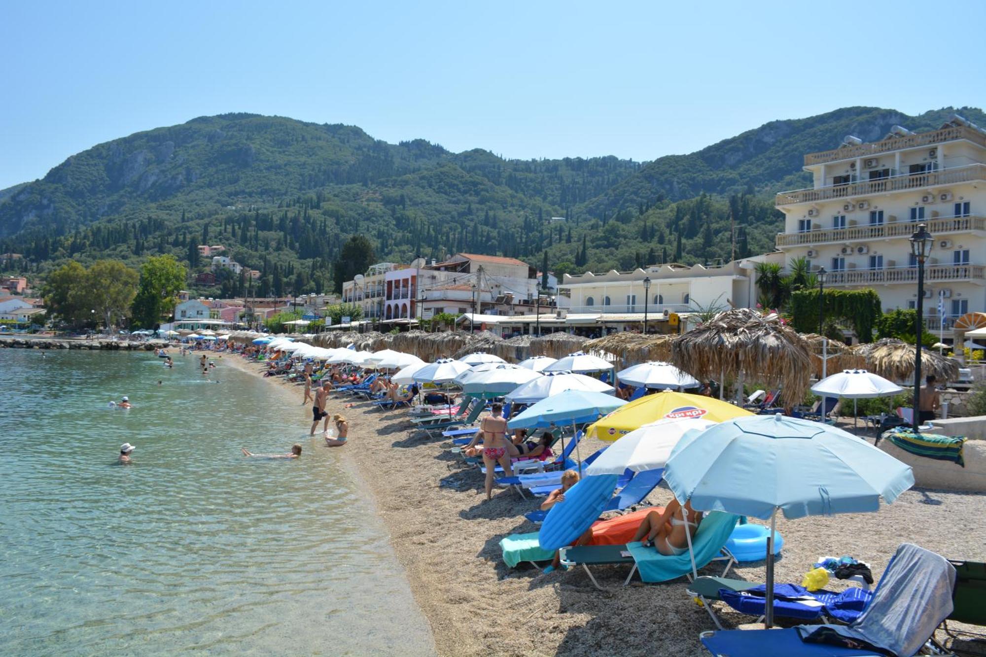 Potamaki Beach Hotel Benitses  Exterior photo