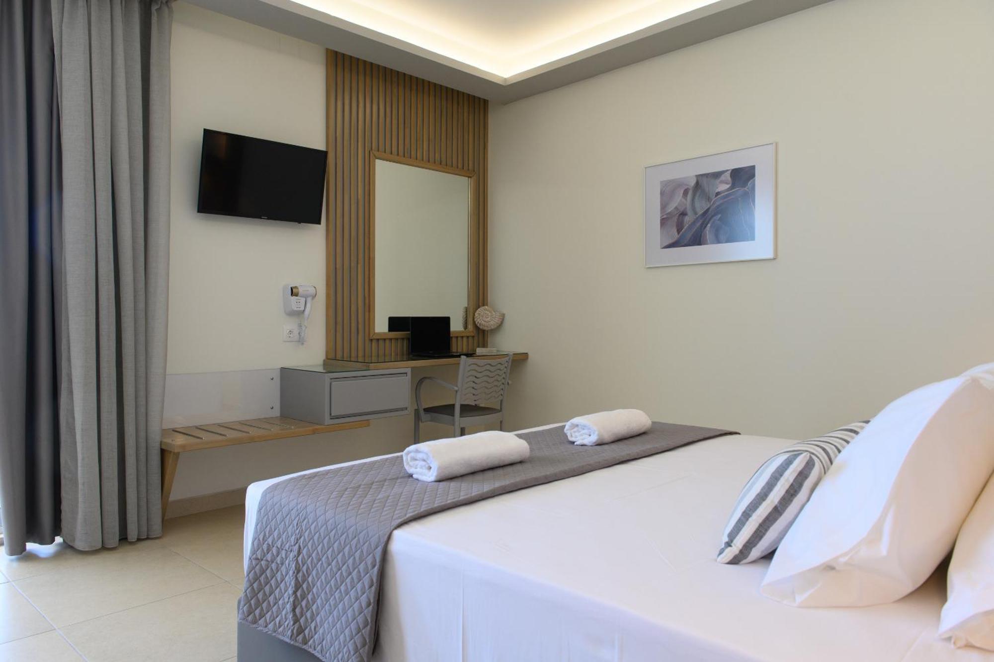 Potamaki Beach Hotel Benitses  Room photo